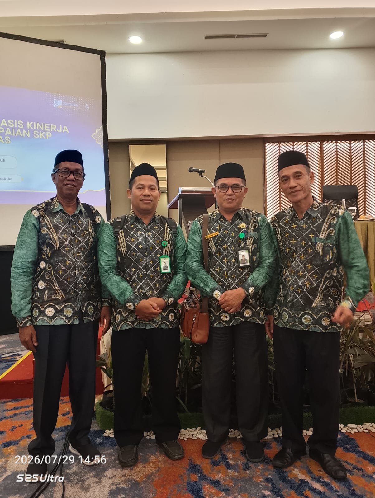 Perkuat Implementasi Kurikulum, Plt. Kepala MAN 2 HSU Hadiri Pembinaan Berbasis Kinerja